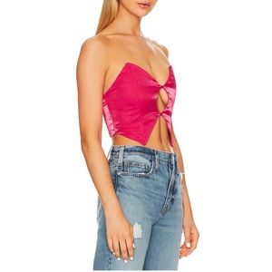 Super down Clara cut out top